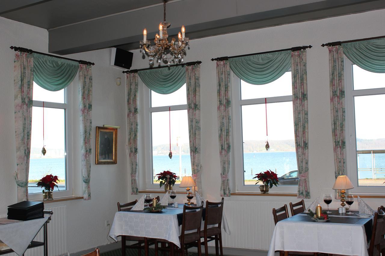 Solyst Kro- Restaurant Og Hotel I/S 아벤라 외부 사진